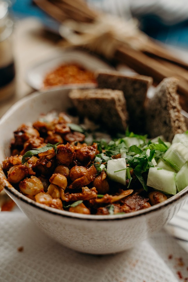 Vegan Chili Bowl with Chickpeas and Cucumber