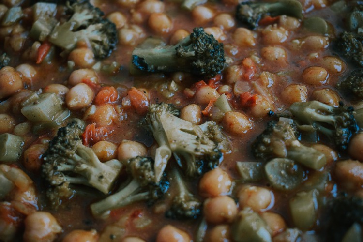Beans Recipe - Tomato Stew with Broccoli and Chickpeas