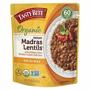 A Flavorful and Nutritious Blend of Organic Lentils, Red Beans, and Spices in a Tangy Tomato Sauce